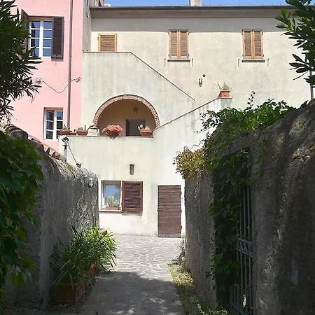 Alloro 2 - Renovated Two-room Apartment