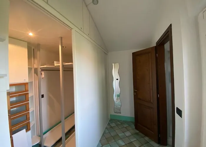 Alloro 2 - Renovated Two-room Lägenhet